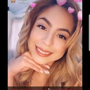 Meet your Posher, Ana